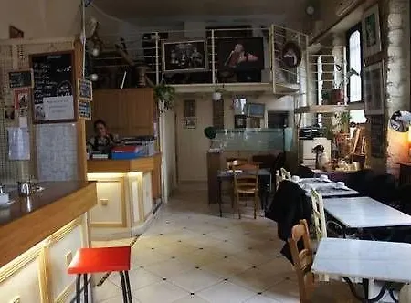 Ξενοδοχείο Les Chansonniers 3*