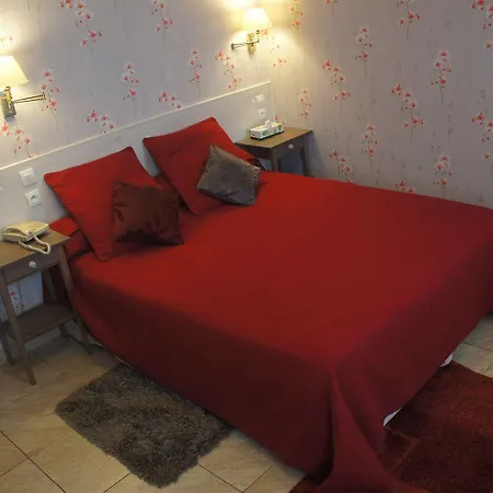 Hotel Les Chansonniers 3*