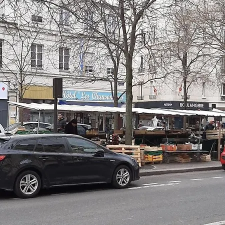 Les Chansonniers מלון פריז