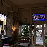 Les Chansonniers 酒店 3*